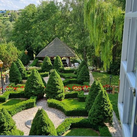 Dwor Anna Bed & Breakfast Ciecierzyn Exterior foto