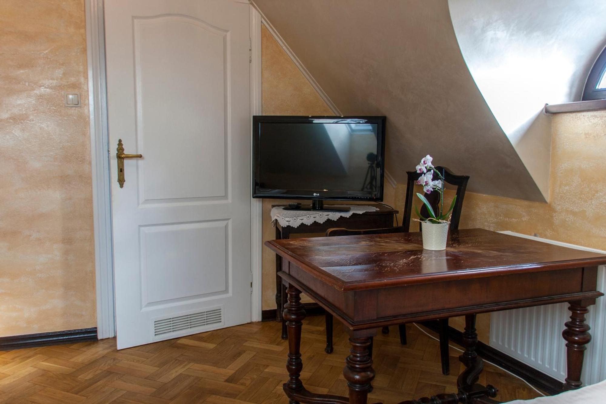 Dwor Anna Bed & Breakfast Ciecierzyn Cameră foto
