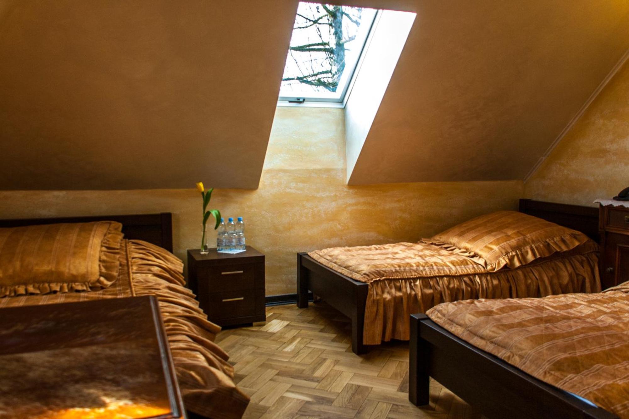 Dwor Anna Bed & Breakfast Ciecierzyn Cameră foto