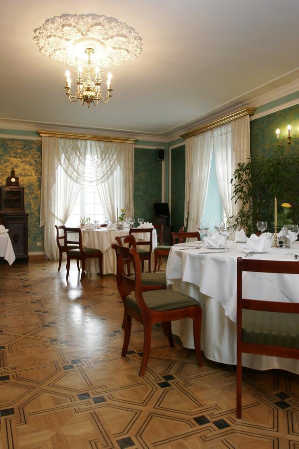 Dwor Anna Bed & Breakfast Ciecierzyn Exterior foto