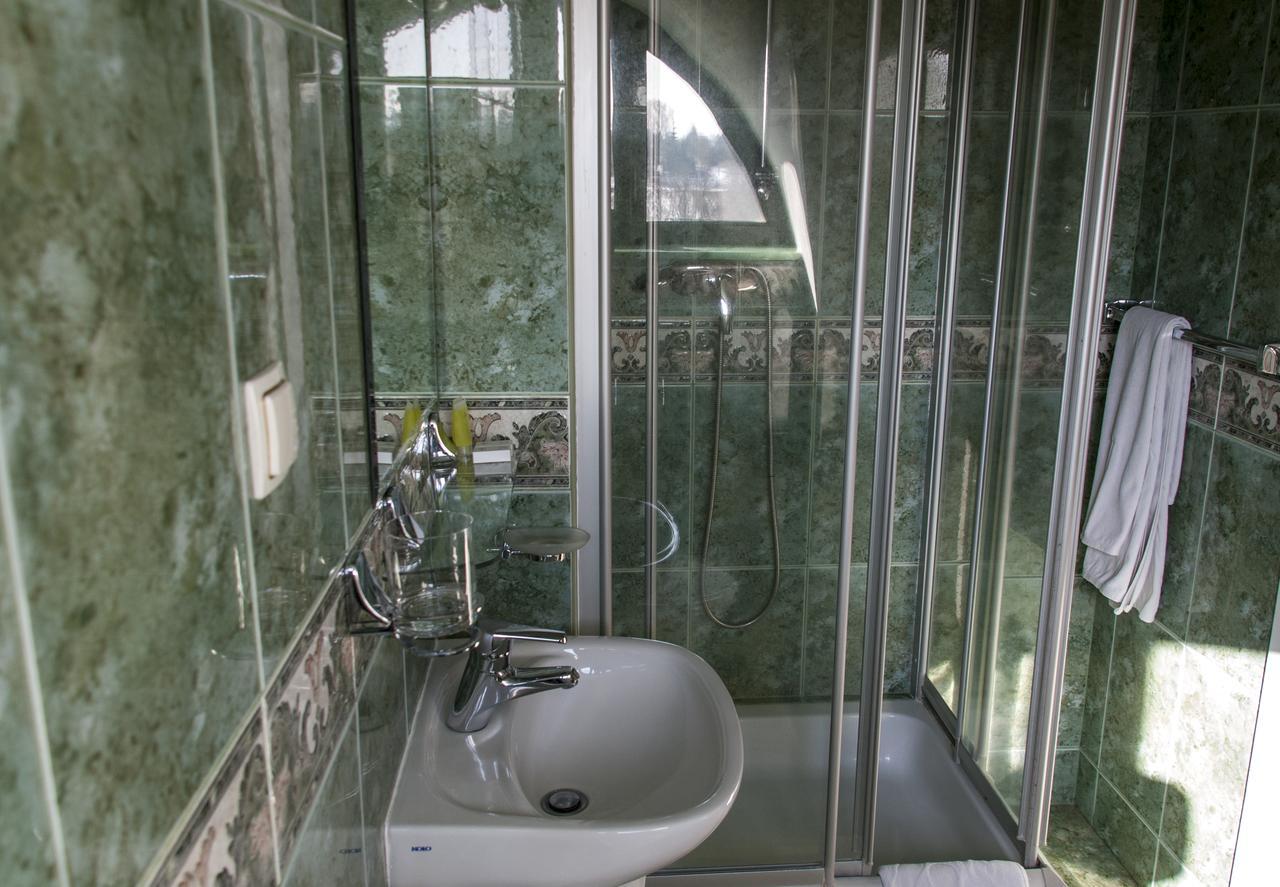 Dwor Anna Bed & Breakfast Ciecierzyn Cameră foto