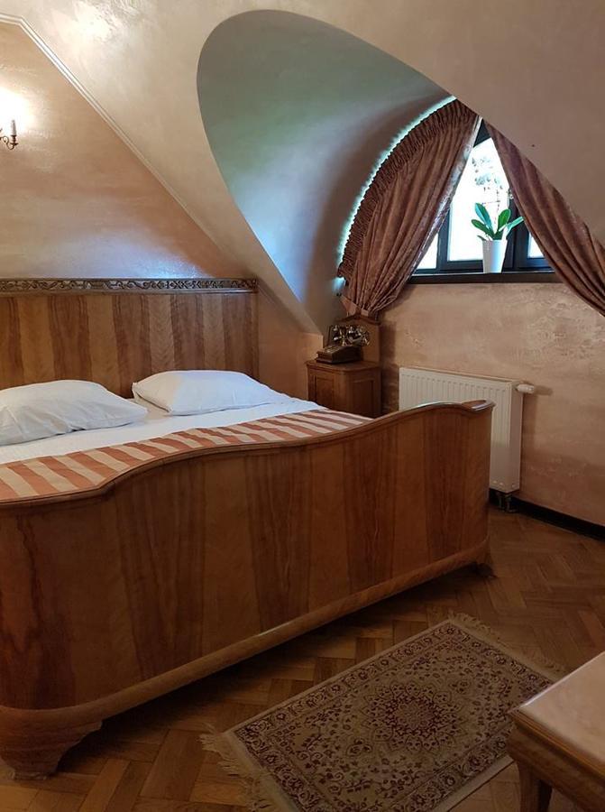 Dwor Anna Bed & Breakfast Ciecierzyn Exterior foto